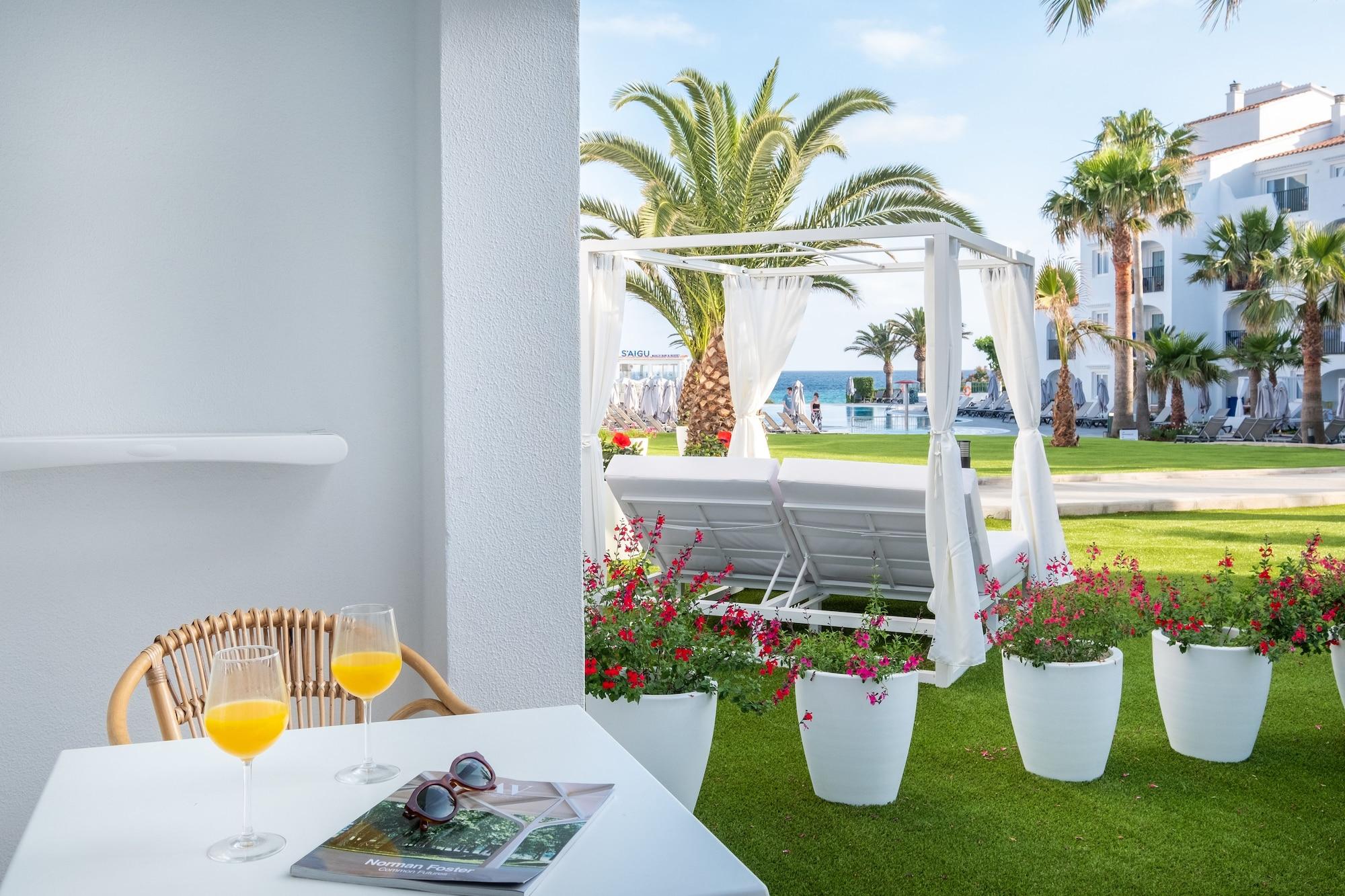 Fergus Style Carema Beach 칼란 보쉬 외부 사진