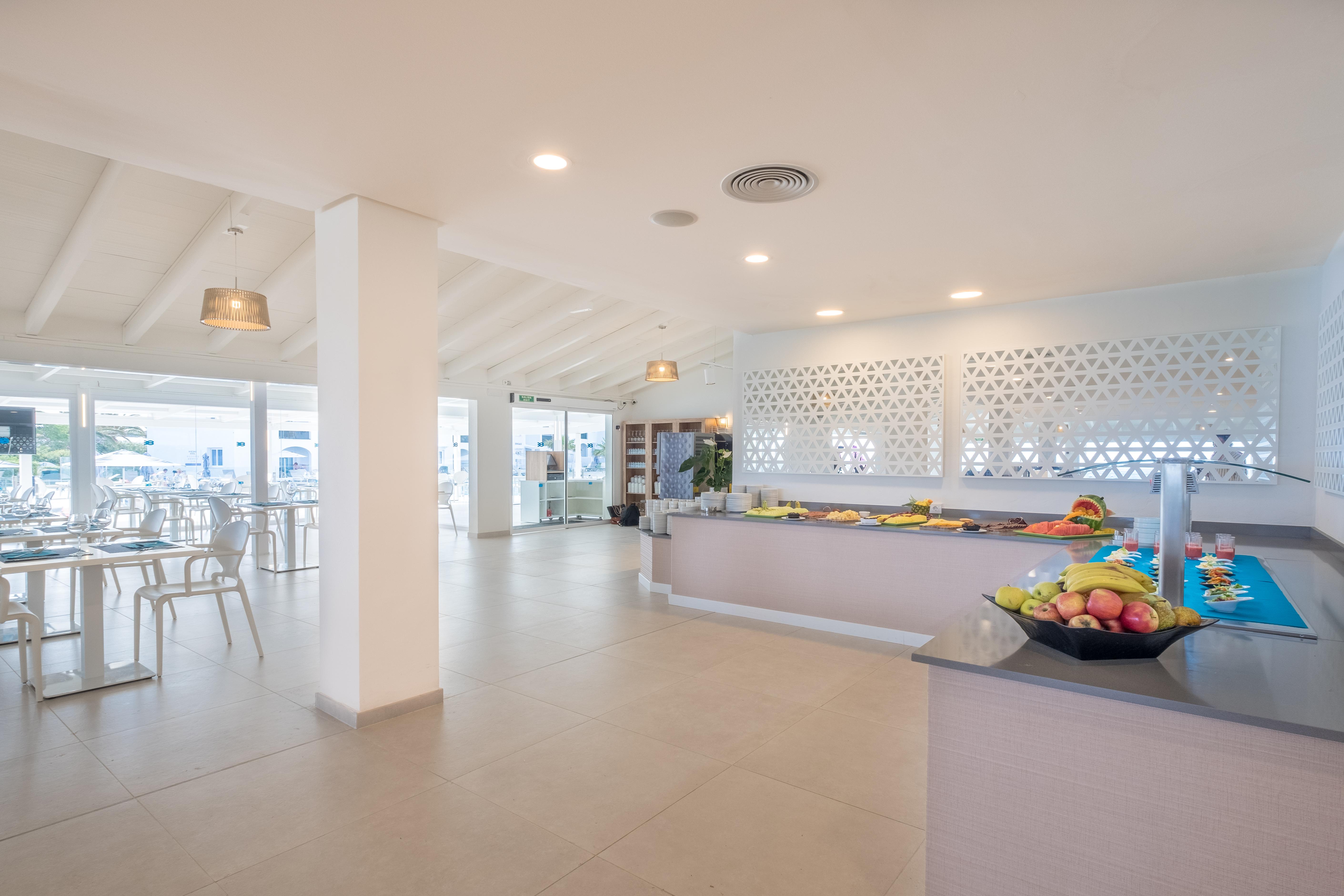 Fergus Style Carema Beach 칼란 보쉬 외부 사진