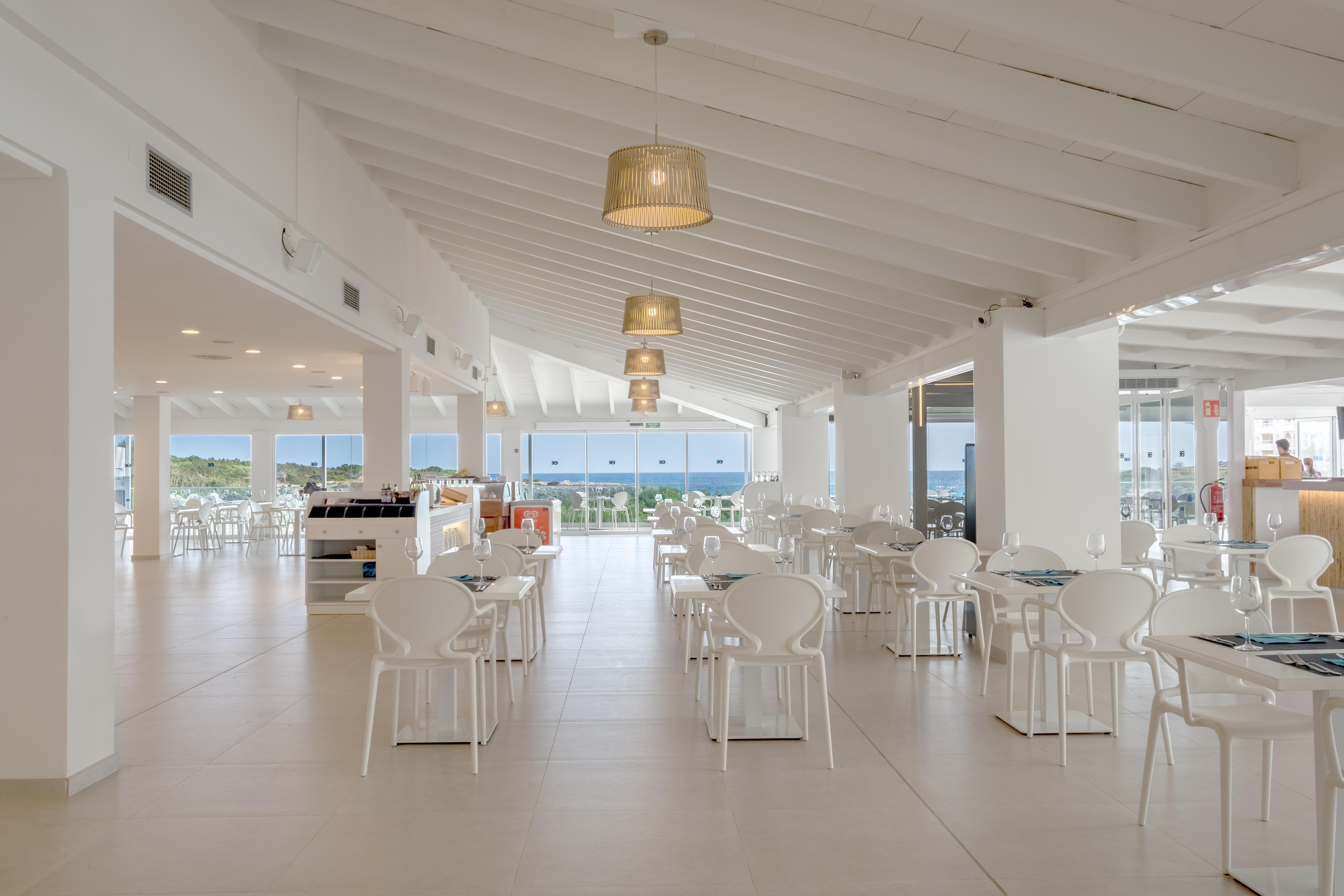 Fergus Style Carema Beach 칼란 보쉬 외부 사진
